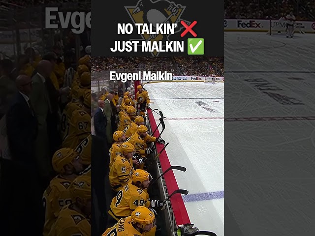 Geno just pops a squat 🤣