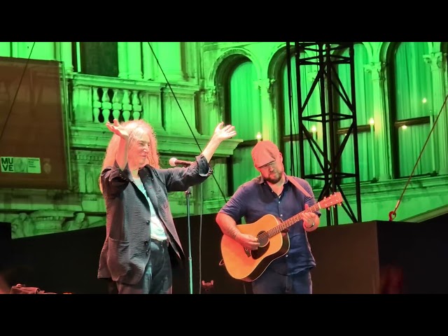 Patti Smith - 2025.07.07 - Prayer... / Peaceable Kingdom / People Have the Power - Piazza San Marco