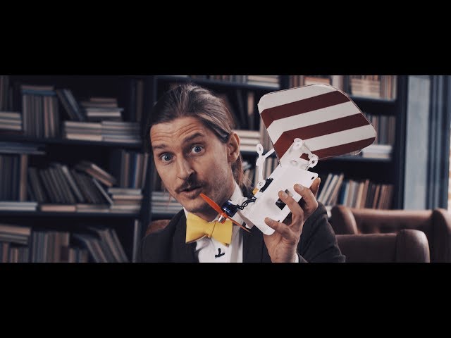 Kickstarter - Strawbees Hovercraft: The world's Fastest Recycled Toy