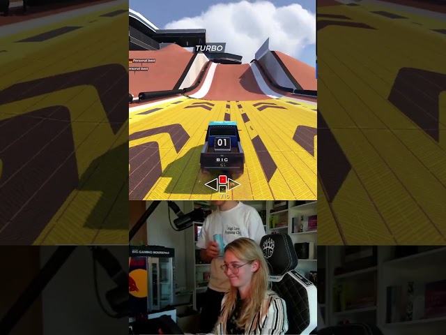 My Girlfriend plays Trackmania #gaming #racing #trackmania