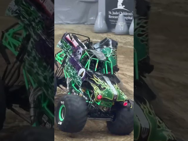 #monsterjam #kansascity #gravediggermonstertruck #gravedigger #monstertruck #monstertrucks