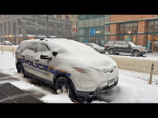 Snowstorm in New York City 2022 | Heavy Snowfall in Upper East Side NYC⛄️Snow Walk during Nor'easter