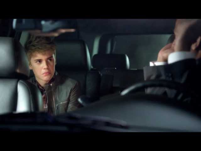 Guys Scream for Justin Bieber in Macy's Black Friday Commercial
