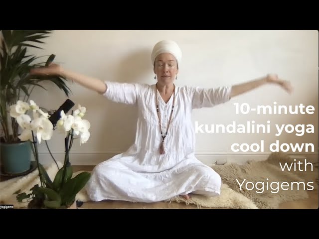 10-minute kundalini yoga cool down | SOOTHING EVENING PRACTICE | Yogigems
