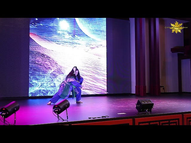 Kayra.Chinese sword dance.GOLD DANCE SHOW