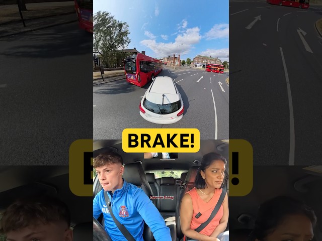BUS!!! 🫣 #driving #car #test #learn #fail #howto #pass #london #teacher