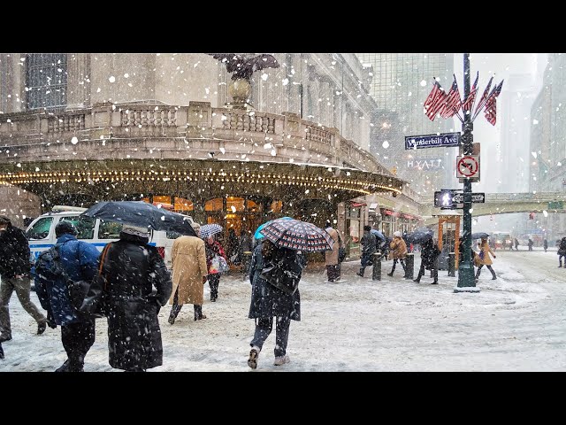⁴ᴷ NYC Snow Walk 🌨 Heavy Snowfall in New York City ❄️ Rockefeller Center, Radio City Music Hall ⛄️