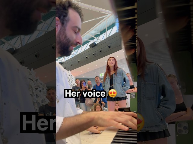 Crazy FLASHMOB in Rome: PERFECT by Ed Sheeran 🎶😍