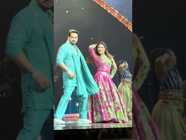 Humayun Saeed & Mehwish Hayat Powerful performance  #shorts #mehwishhayat #humawardshow #dancevideo