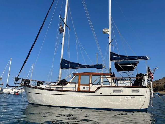 Nauticat 33 Pilothouse Sailboat Video Walkthrough review By: Ian Van Tuyl Yacht Broker