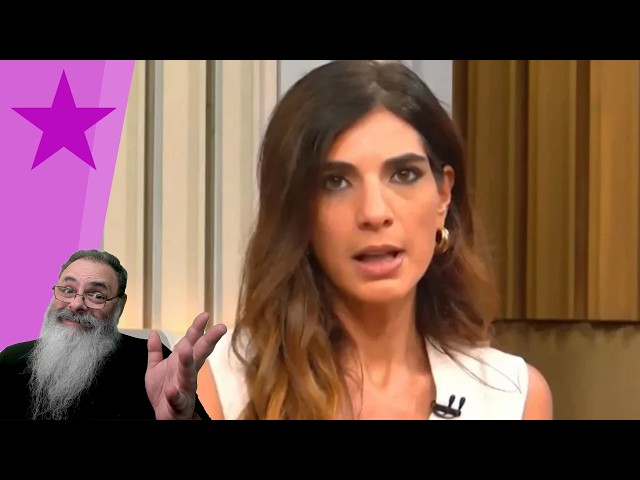 The left tries to fire Andrea Sadi and destroy Globo News because of PowerPoint, but they fail.