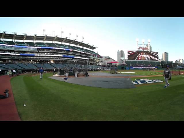 VR 360: Blue Jays take batting practice