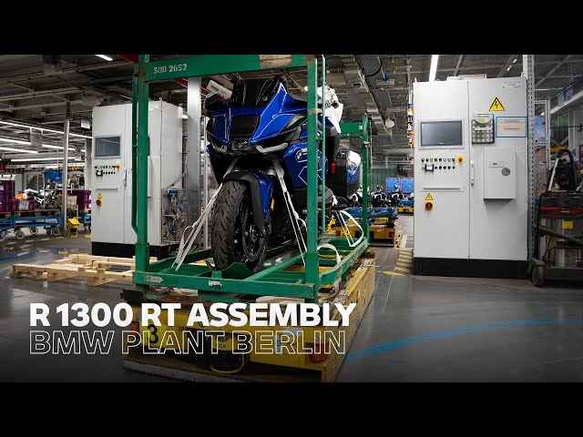 Assembling the New BMW R 1300 RT | BMW Plant Berlin