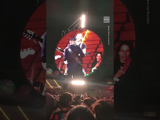 Coldplay Pays Tribute to Tina Turner ❤️