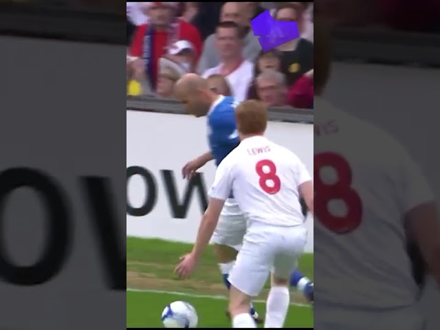 Zidane nutmegs Hollywood actor 🥶