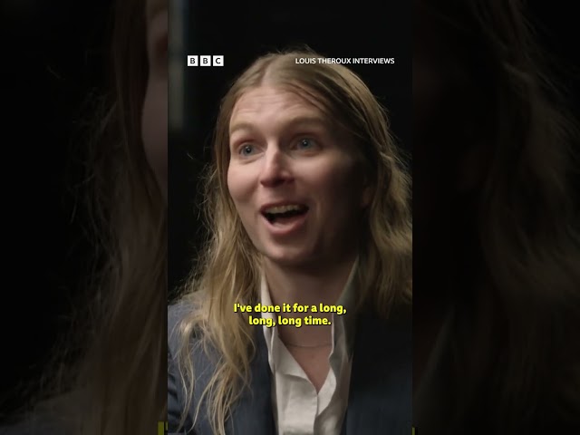 Louis Theroux met Chelsea Manning: it was… awkward? - BBC