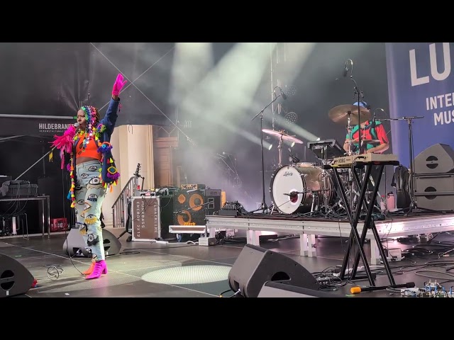 LOLLISE (Botswana/NYC) - Live at "Durchlüften" Festival (Berlin/2025)