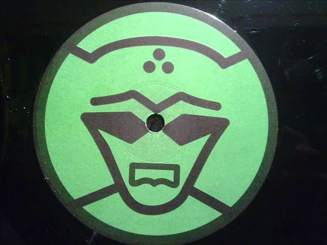 Dj Daffy - I am a Nightmare walking