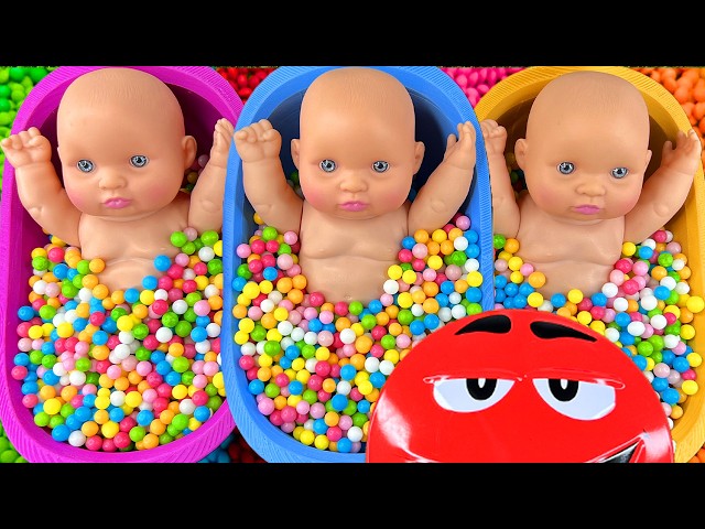 Unboxing COCOMELON Doctor Set, Pinkfong First Aid Toys & Ambulance Playset | Fun Review Toys