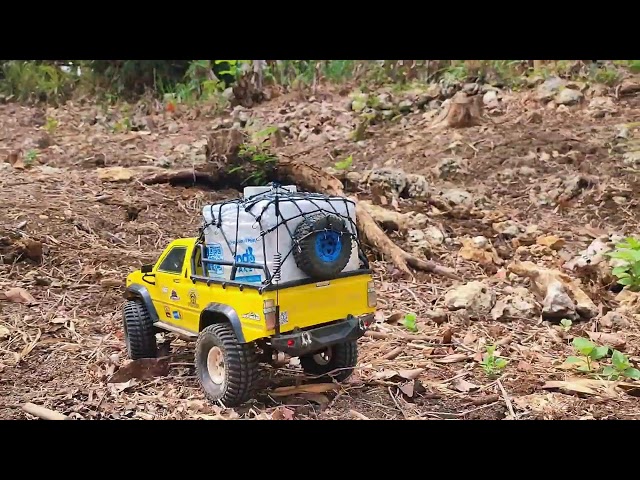 Extreme RC Car Truck Jeep Mudding ,Stuck, Slipping, Still Pushing! Racing Adventure  Team 7