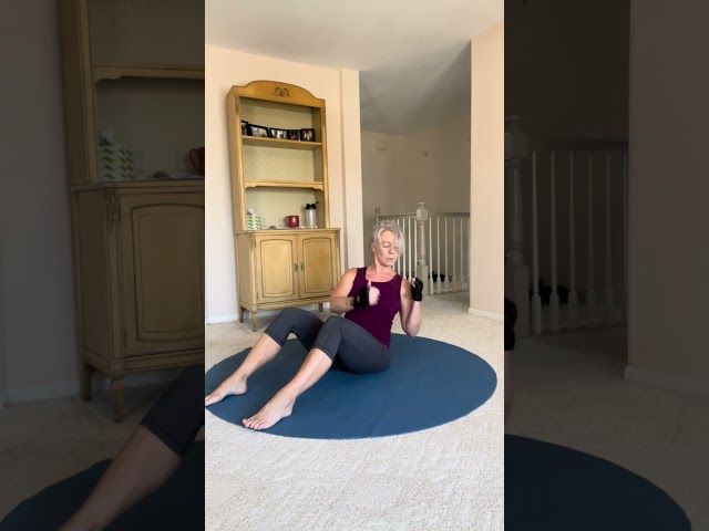 Beginner Exercise for Obliques: Twist + Reach #obliques #abexercises #abworkoutathome