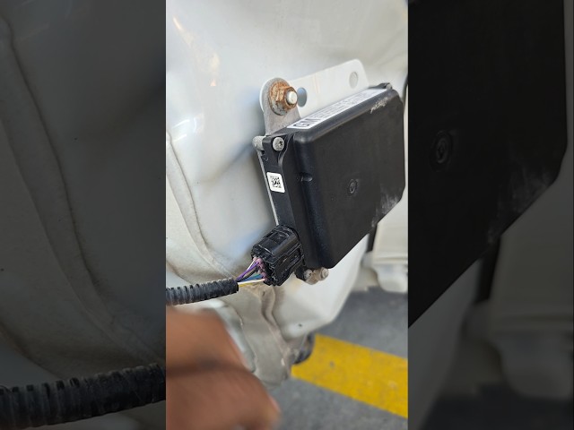 Lexus BSM location #lexus #bsm #blindspotmirror #sulemancardoctor #automobile outside Antenna