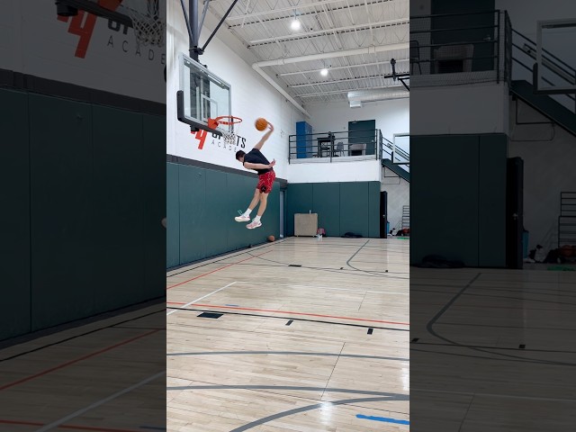 Is this Dunk Possible at 5’11? 🤔👀