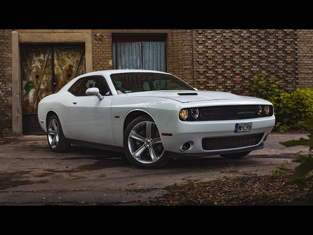 DODGE CHALLENGER 5.7 HEMI V8 2017 | IDEAL CITY CAR? | FILM test PL vlog review
