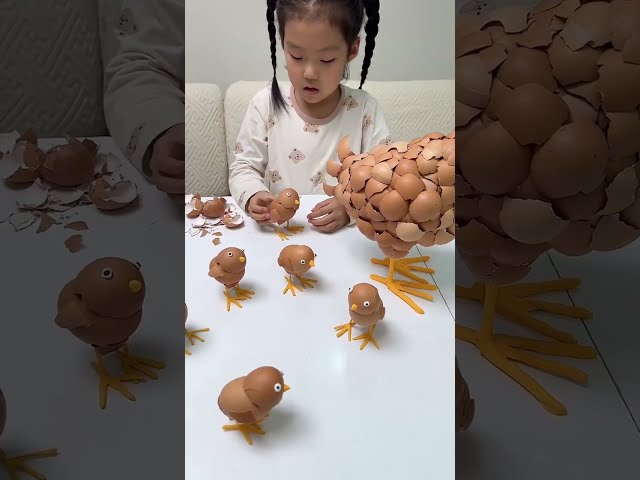 Eggs could never have imagined that they would one day be their own moms. #funny #cute#comedy