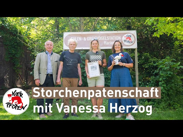 Vanessa Herzog ist Storchenpatin | VIER PFOTEN