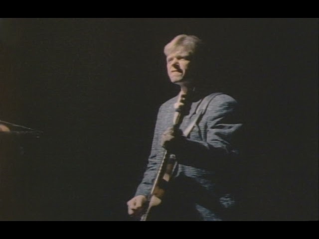 Chicago - Hard Habit To Break (Official Music Video)