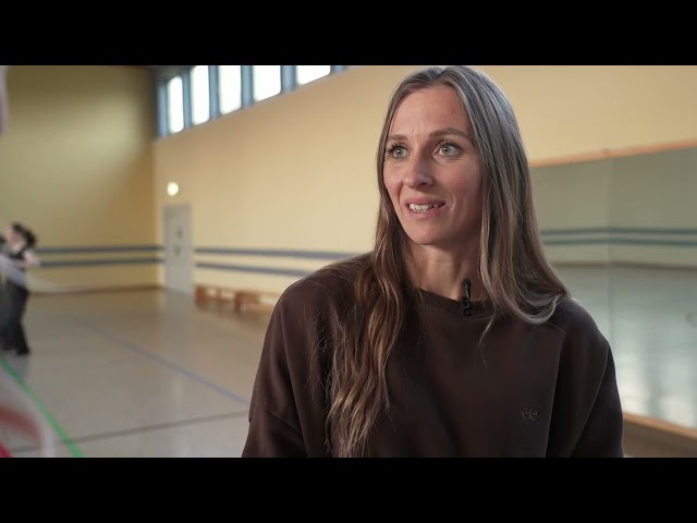 Dancing against bullying - The Pulling dance group makes a strong statement