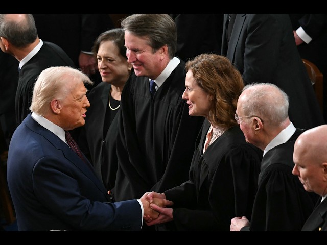 Judge pulls INSANE stunt amid Trump demand