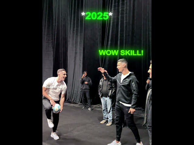 He Didn't Know Ronaldo Had This Skill..🥶