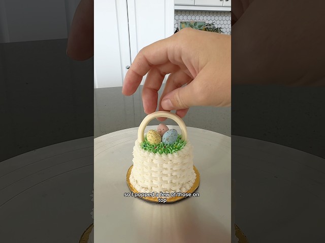Mini Easter Cakes! 🐣 He is Risen baby! ✝️ #cakedecorating #shorts
