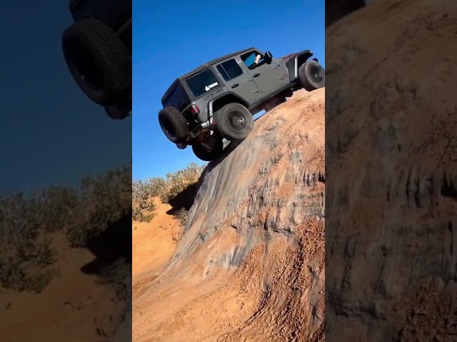 Jeep Wrangler Rubicon climb |#youtubeshorts #jeep #wrangler