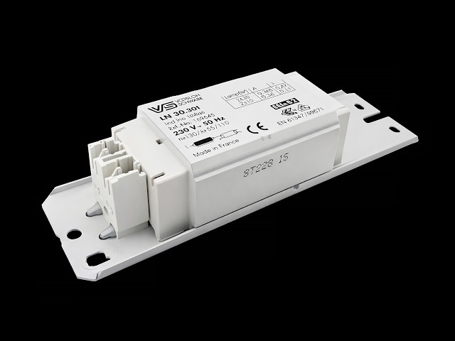 Hidden Inside Old Tube Light Is An AMAZING Component That You Should Never Throw Away!