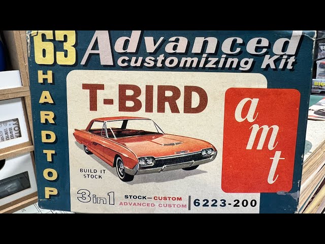 AMT 1963 T-Bird 3 IN 1 Customizing Kit