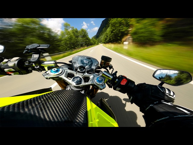 PURE SOUND : Street Triple MOTO2 + ZARD FULL TUBE 🎧