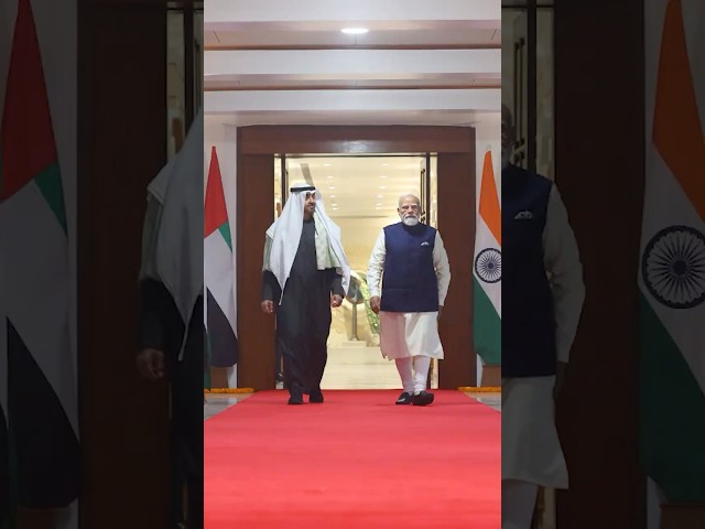 PM Modi receives UAE President HH Sheikh Mohamed bin Zayed Al Nahyan at 7 LKM | #shorts