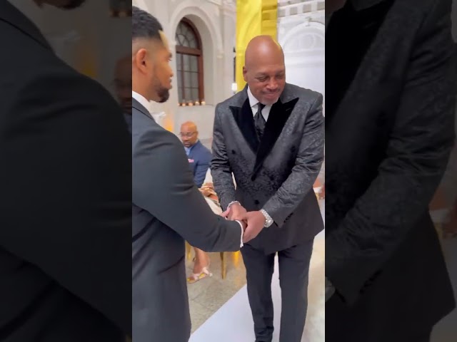 Here goes the wedding ceremony! - Kountry Wayne