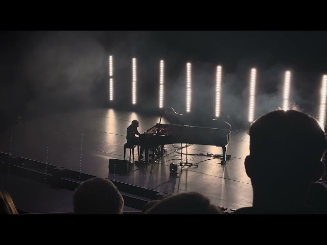 Peter Bence - Loop Song | Live from London Palladium