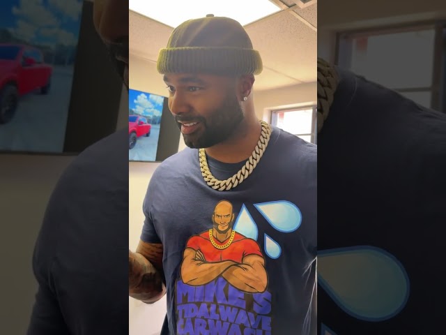 When Rafi’s employee tries to holla at Mike!