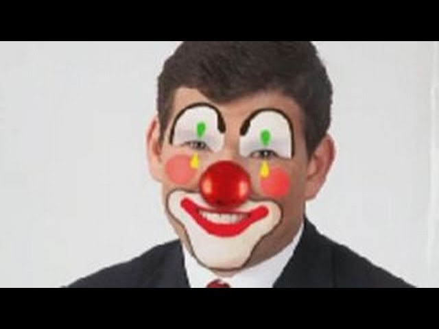 Bret Baier reads mean tweets