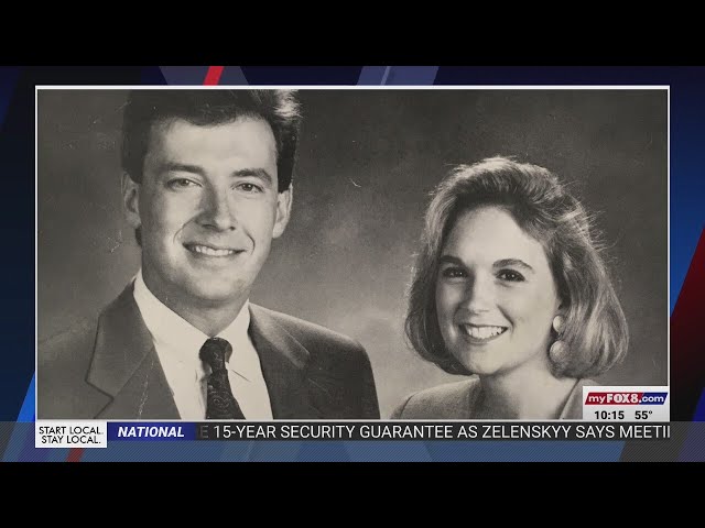 Brad and Cindy stroll down memory lane