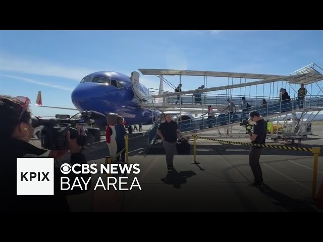 First Southwest Airlines flight lands at Santa Rosa airport
