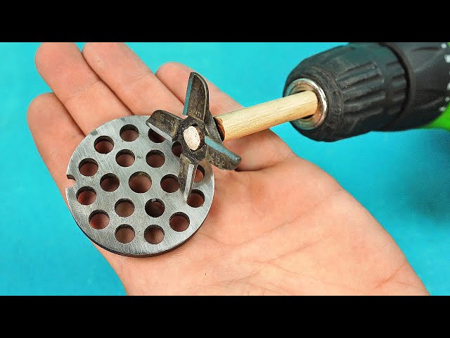 The knife from the meat grinder is like a razor! Excellent homemade do-it-yourself