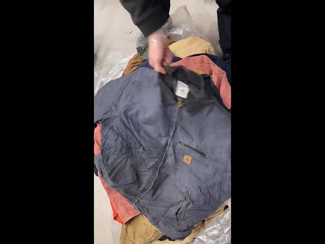 Unboxing Vintage Carhartt | Thrifted.com