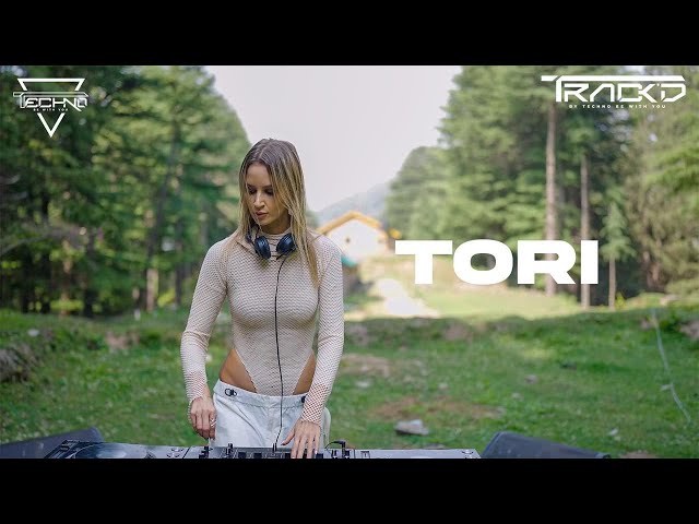 Tori levett for Track’D by Techno be with you - live melodic techno DJ set at Kais Dhar, Kullu.