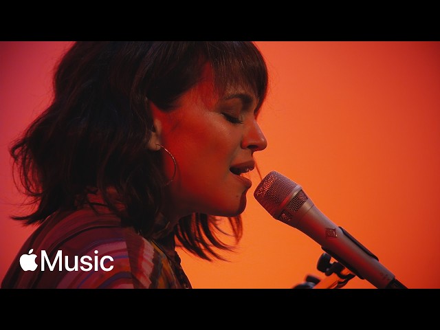Norah Jones: "Come Away With Me" (Live from Apple Music Studios) | Apple Music